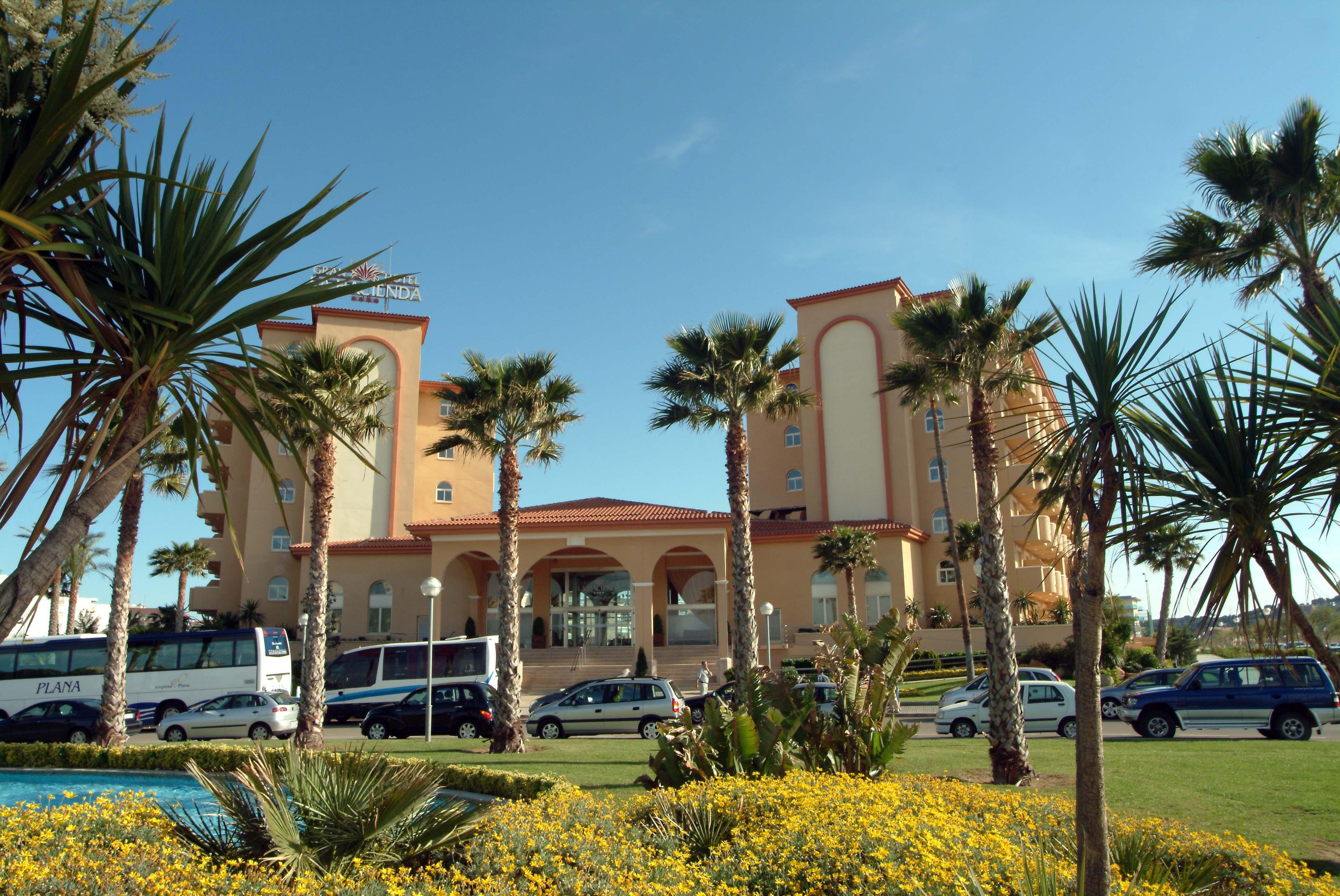 Ohtels La Hacienda Hotel La Pineda Exterior photo